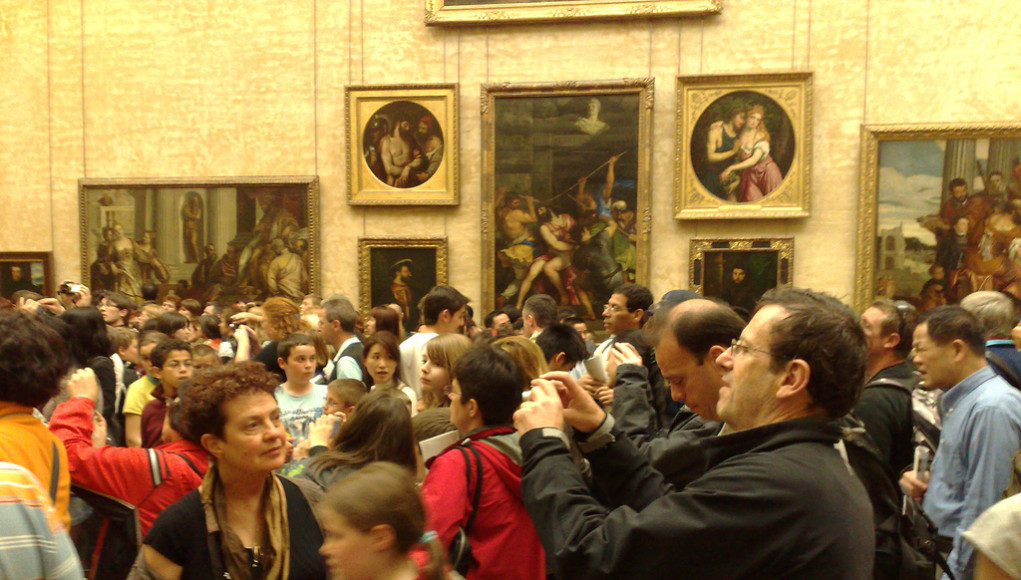 Image result for museo louvre lleno